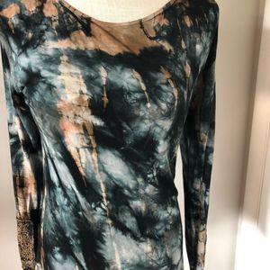 urban mangoz Tie Dye Shirt Size L EUC